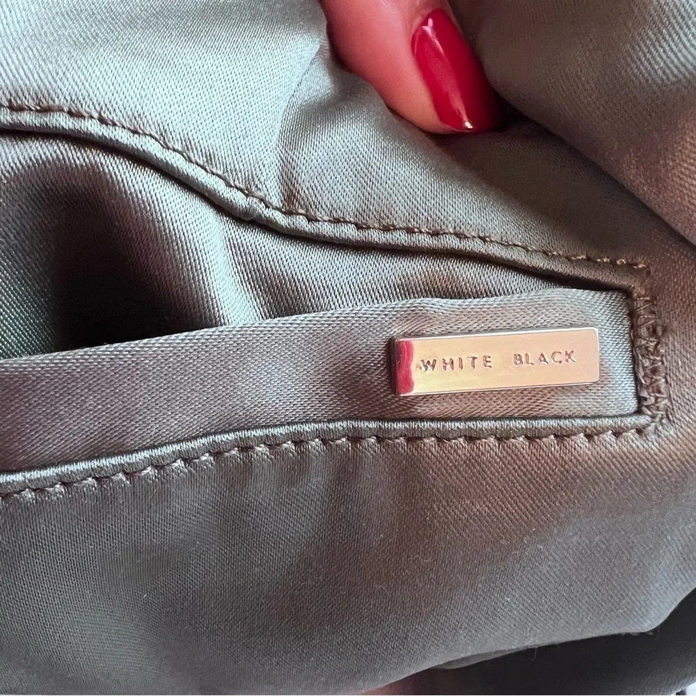 White House black Market women cargo pants Size: 10 Color: Olive Green